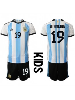 Otroški Nogometna dresi replika Argentina Nicolas Otamendi #19 Domači SP 2022 Kratek rokav (+ hlače)
